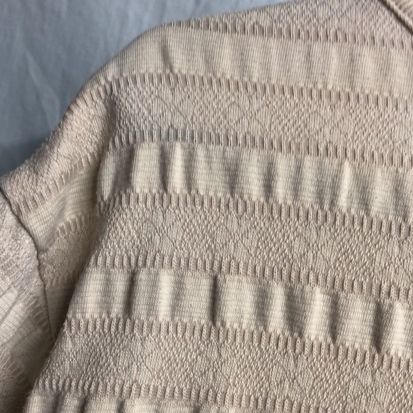 Khaki tan basic editions v neck blouse 1x guc - Picture 11 of 12